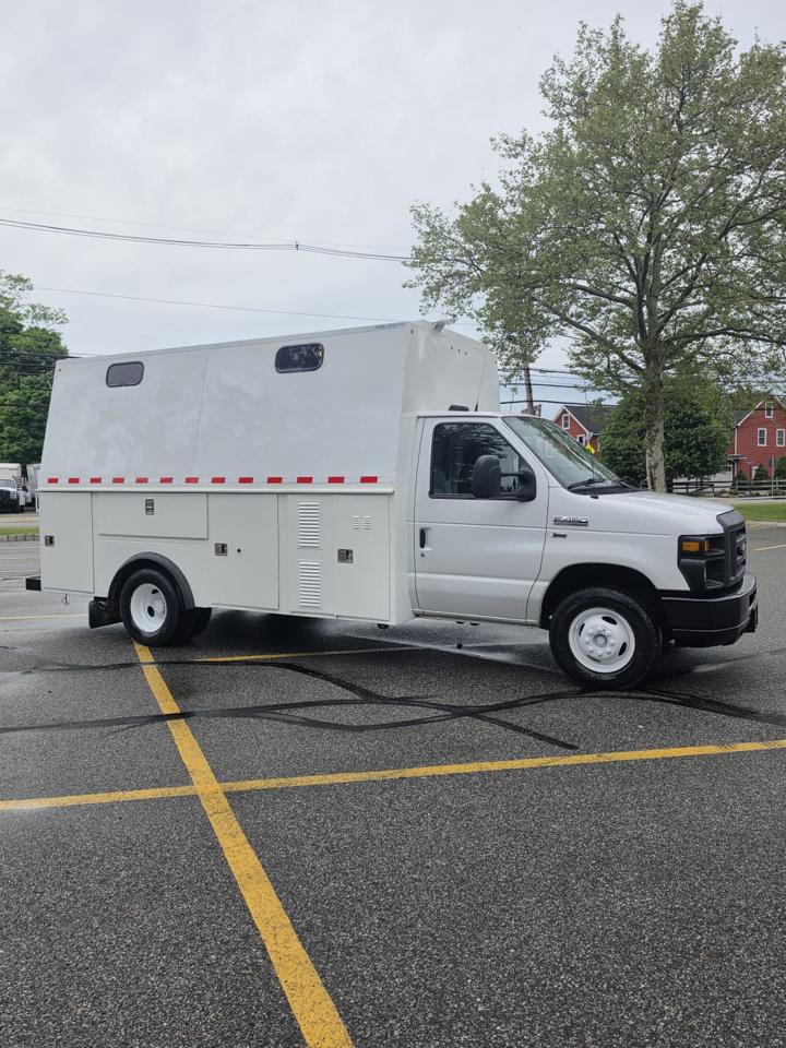 Ford Econoline E-450 2015