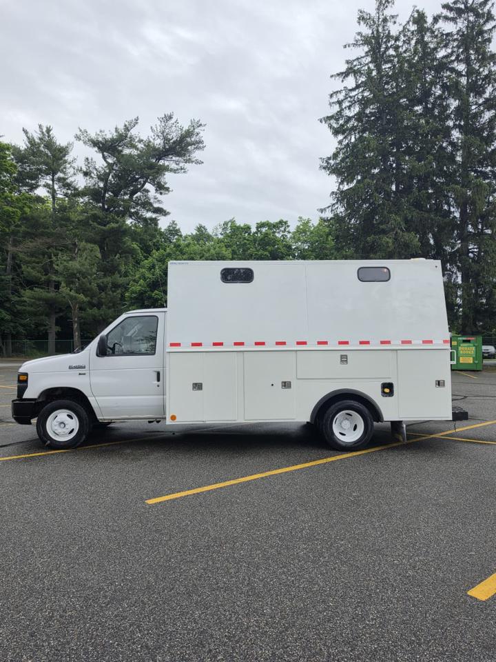Ford Econoline E-450 2015