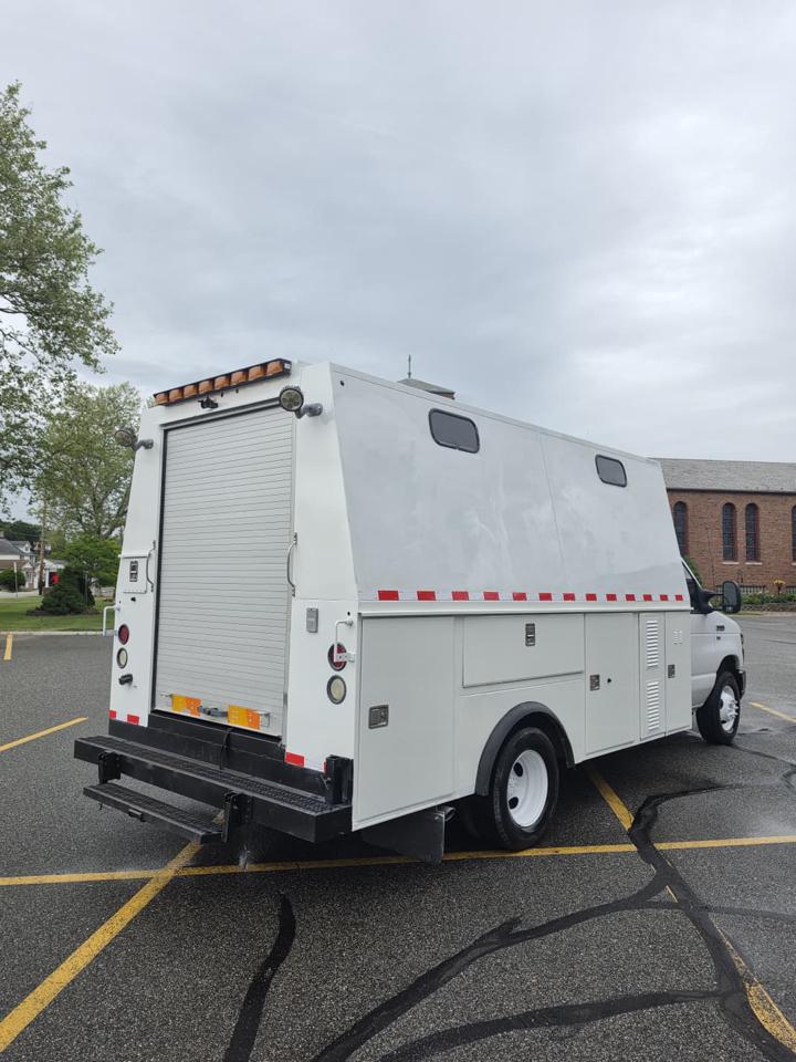 Ford Econoline E-450 2015