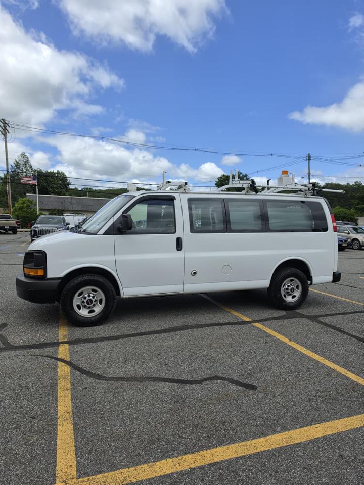 GMC Savana G3500 Cargo 2015