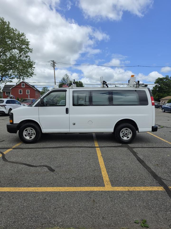 GMC Savana G3500 Cargo 2015