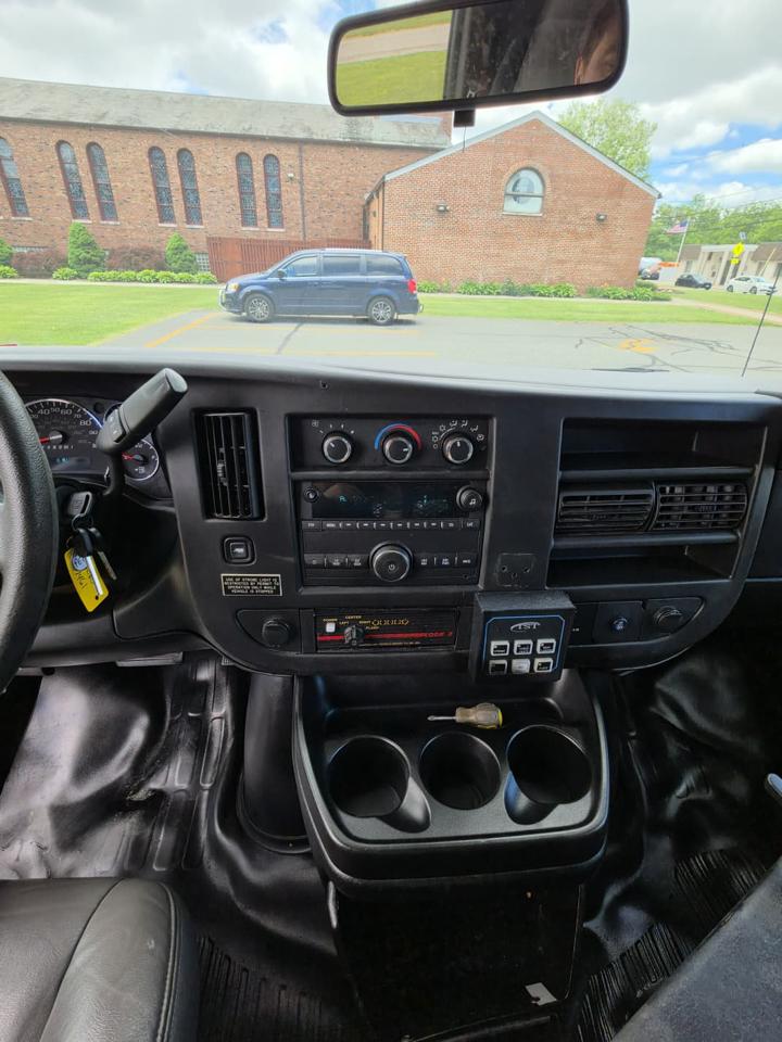 GMC Savana G3500 Cargo 2015