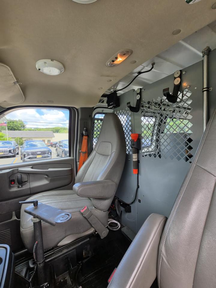 GMC Savana G3500 Cargo 2015