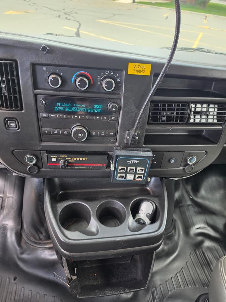 GMC Savana G3500 Cargo 2015