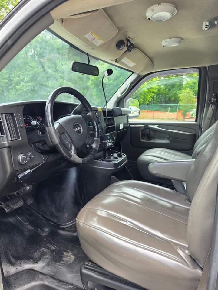 GMC Savana G3500 Cargo 2015