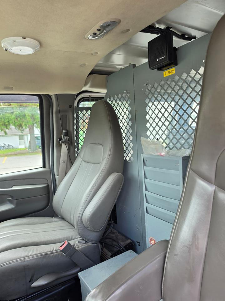 GMC Savana G3500 Cargo 2015
