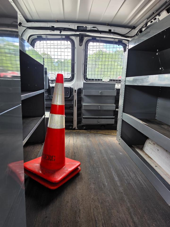 GMC Savana G3500 Cargo 2015