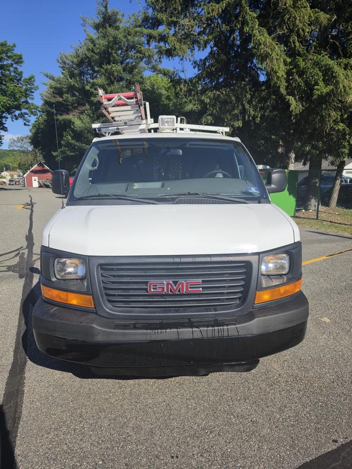 GMC Savana G3500 Cargo 2015