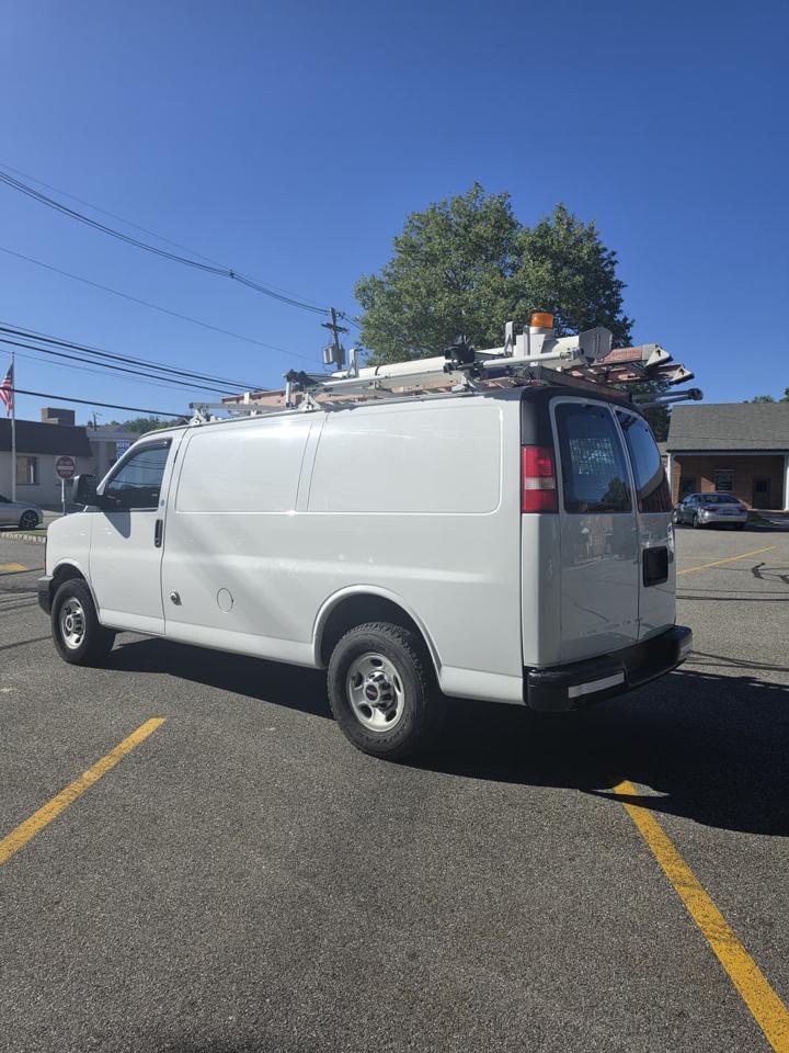 GMC Savana G3500 Cargo 2015