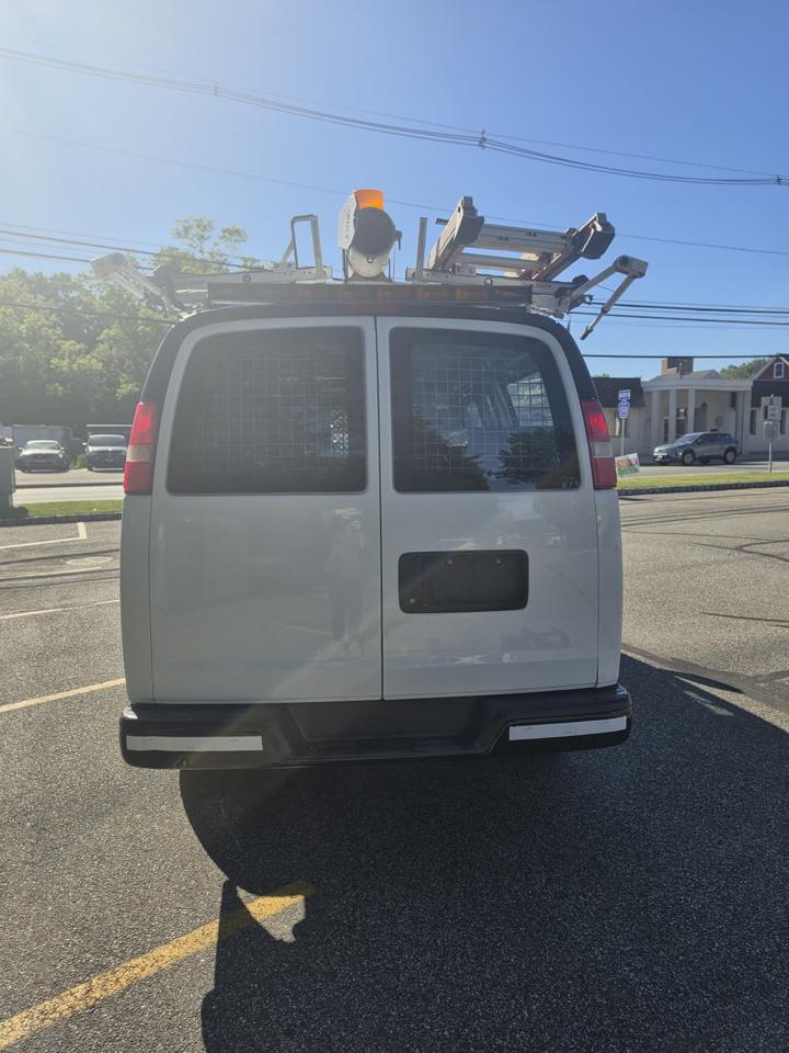GMC Savana G3500 Cargo 2015