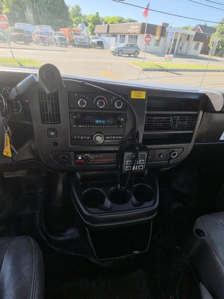 GMC Savana G3500 Cargo 2015