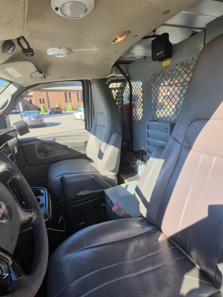 GMC Savana G3500 Cargo 2015