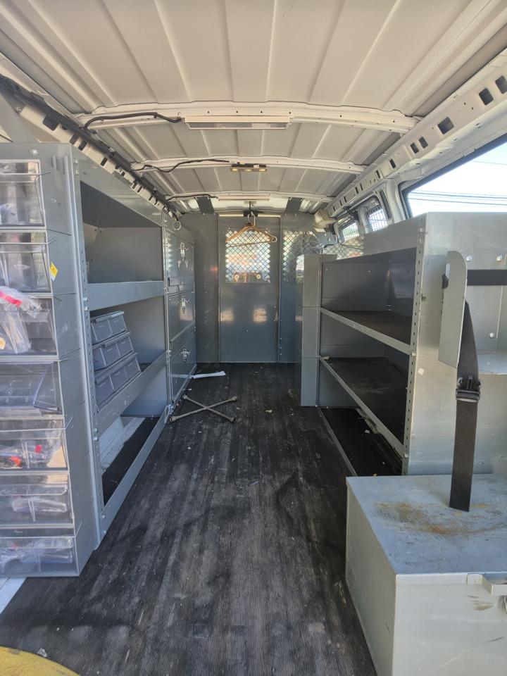 GMC Savana G3500 Cargo 2015