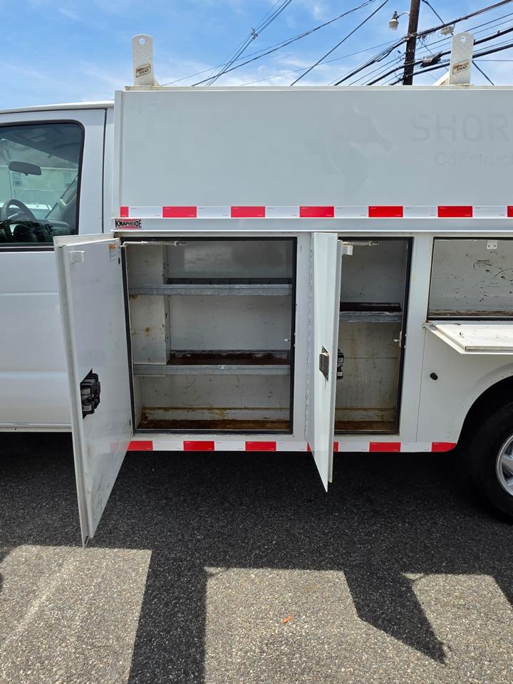 Ford Econoline E-350 Super Duty 2014
