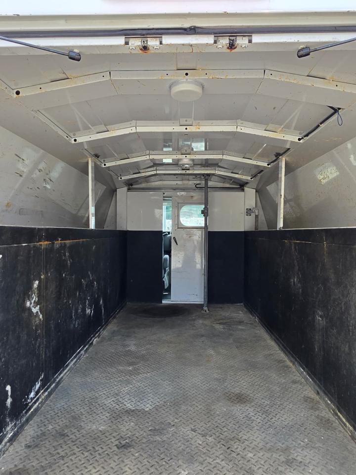 Ford Econoline E-350 Super Duty 2014
