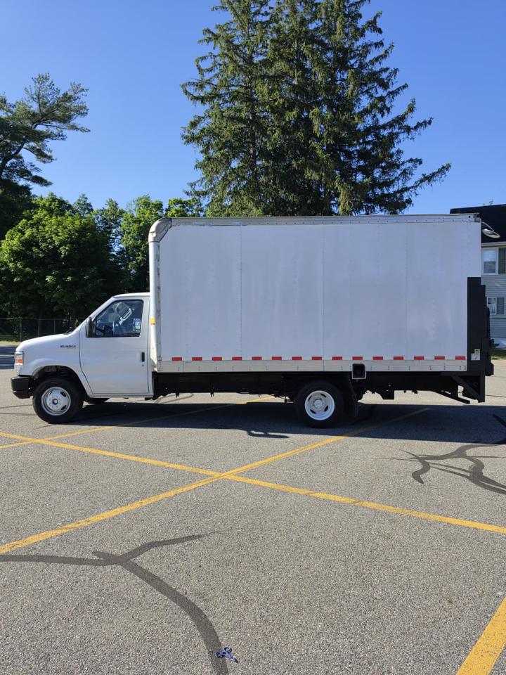 Ford Econoline E-350 Super Duty 2019