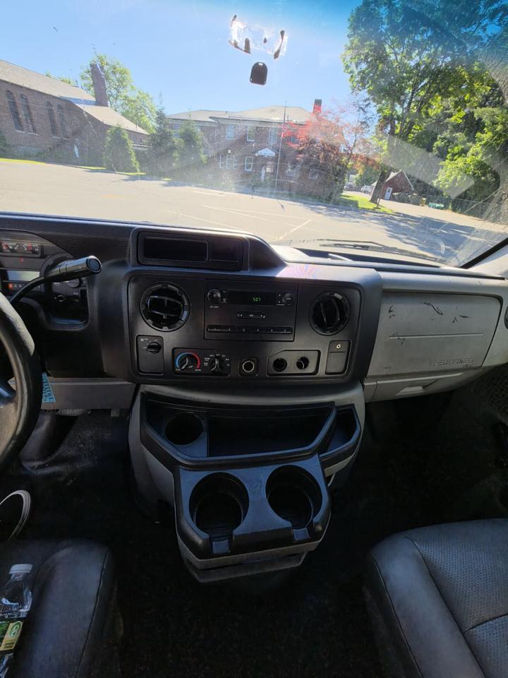 Ford Econoline E-350 Super Duty 2019