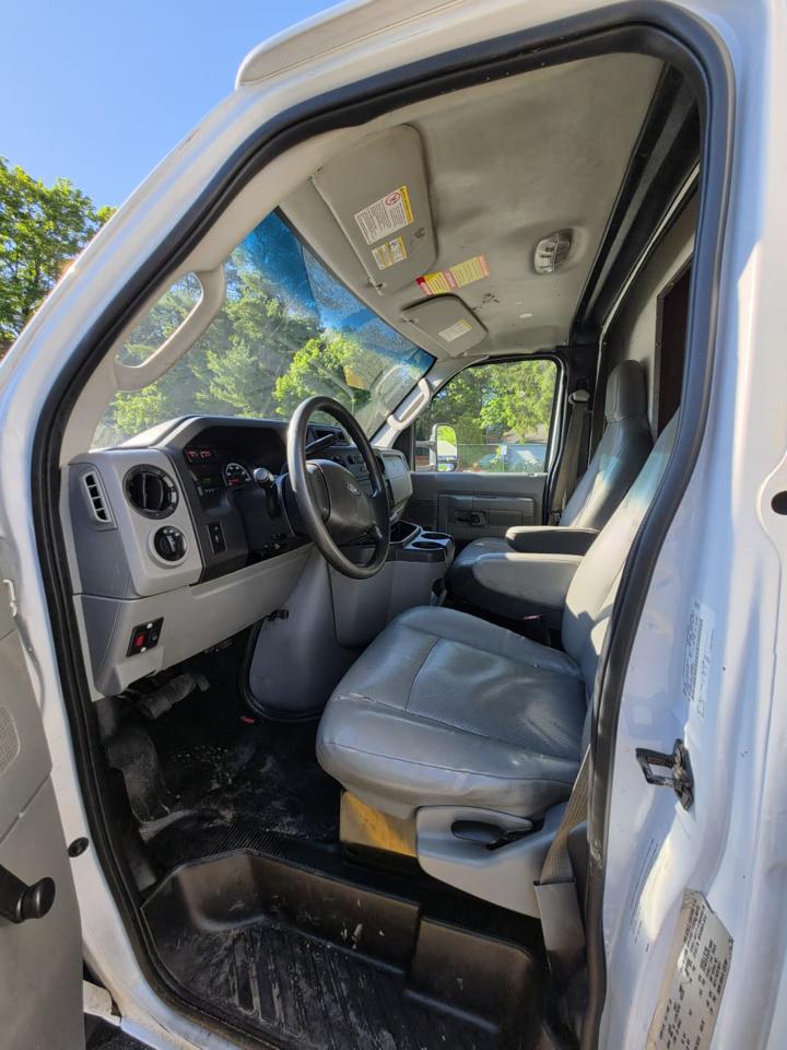 Ford Econoline E-350 Super Duty 2019