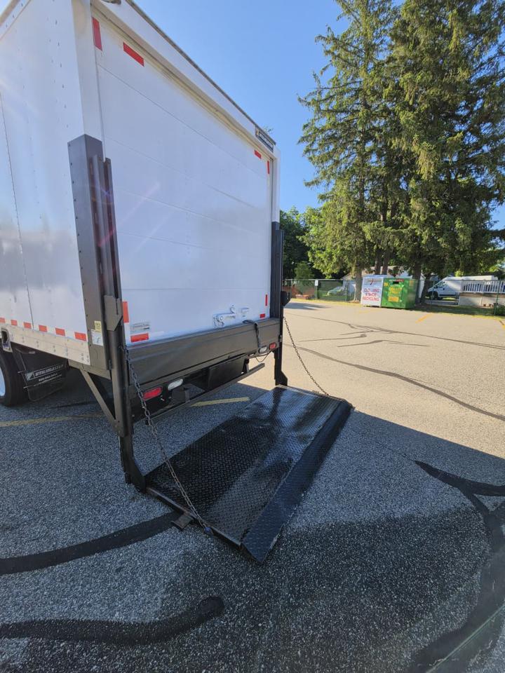 Ford Econoline E-350 Super Duty 2019