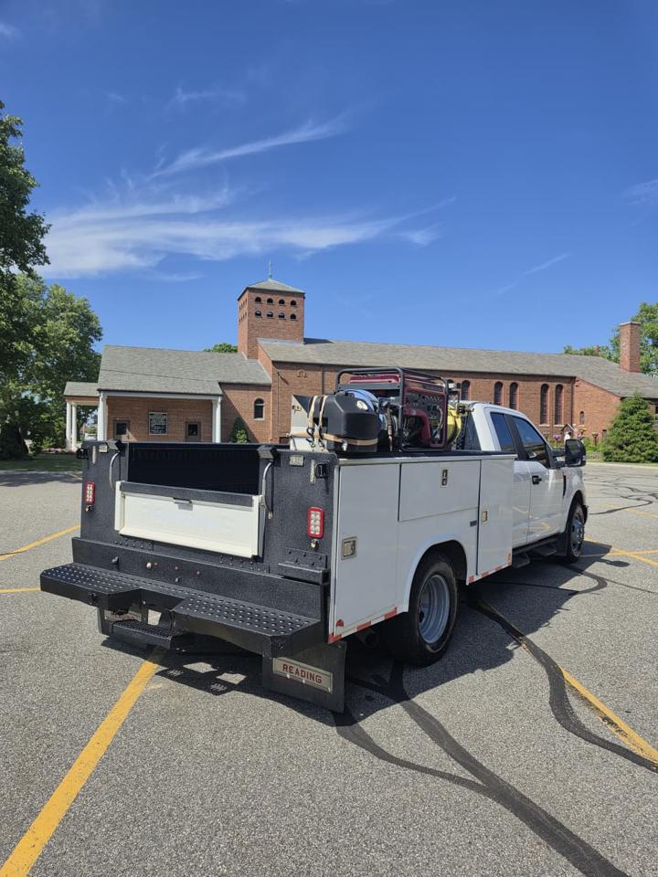 Ford F-350 SD XL SuperCab Long Bed DRW 2WD 2017