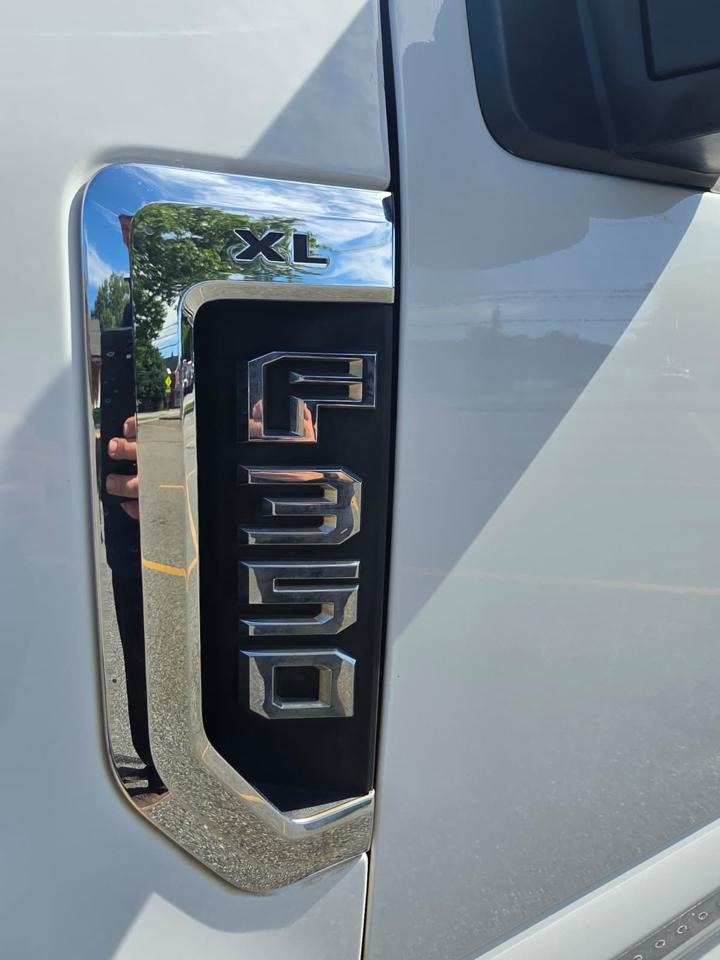 Ford F-350 SD XL SuperCab Long Bed DRW 2WD 2017