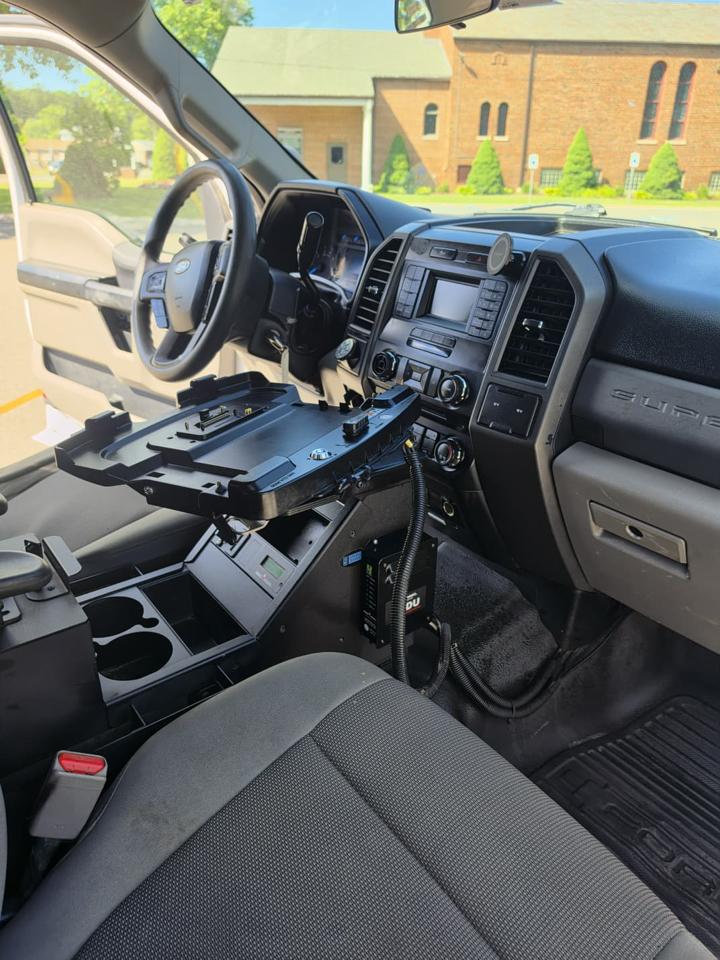 Ford F-350 SD XL SuperCab Long Bed DRW 2WD 2017