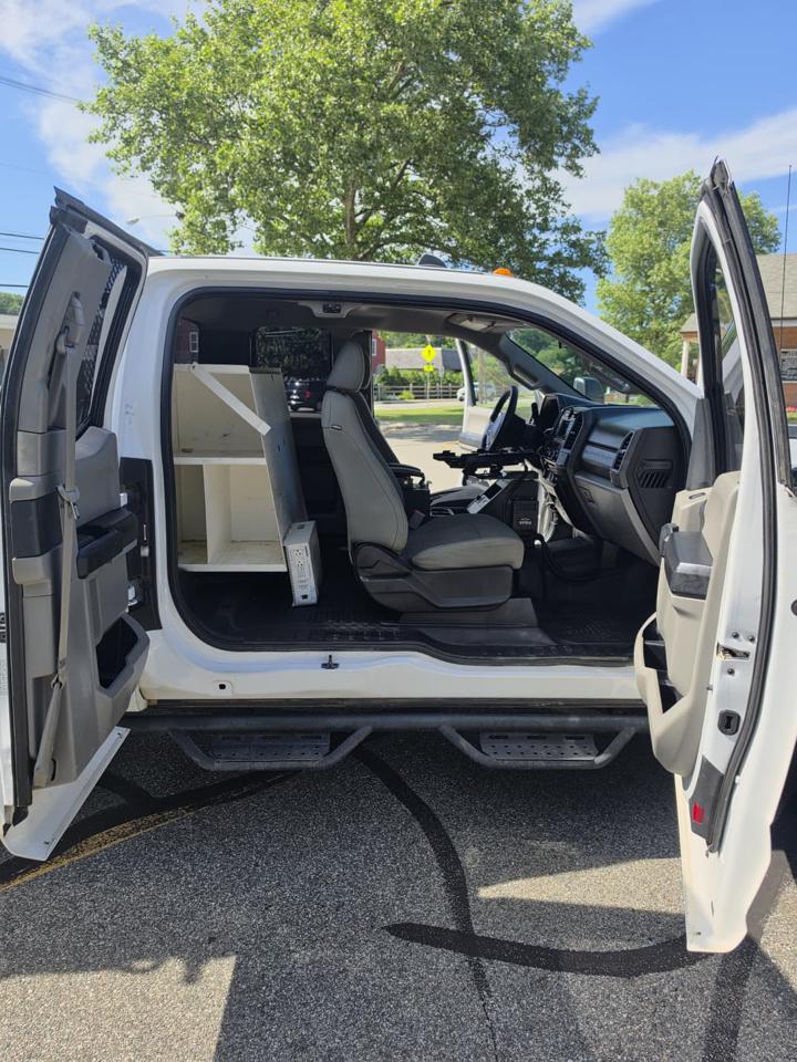 Ford F-350 SD XL SuperCab Long Bed DRW 2WD 2017