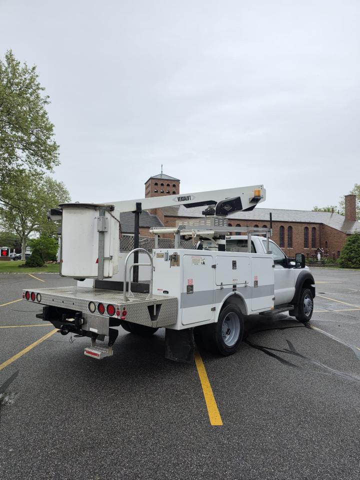 Ford F-450 SD Regular Cab DRW 2WD 2012