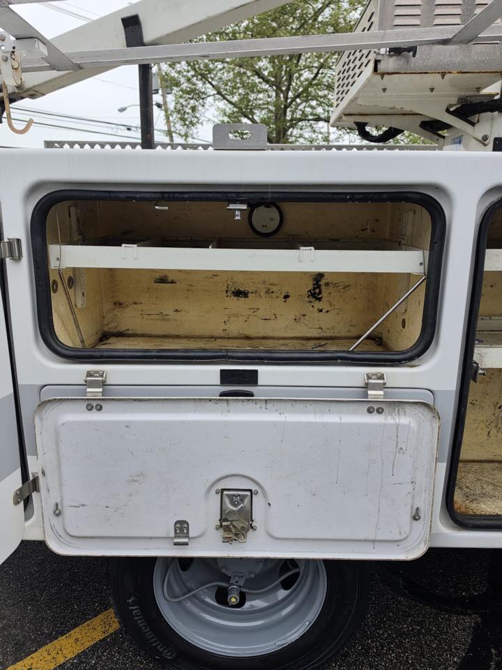 Ford F-450 SD Regular Cab DRW 2WD 2012