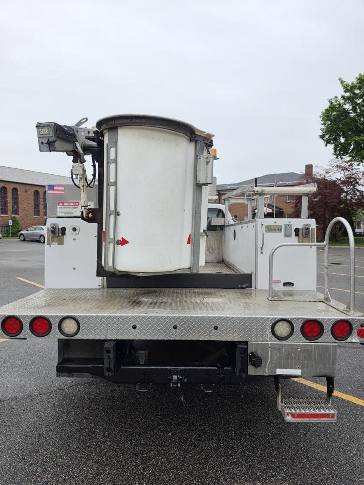Ford F-450 SD Regular Cab DRW 2WD 2012