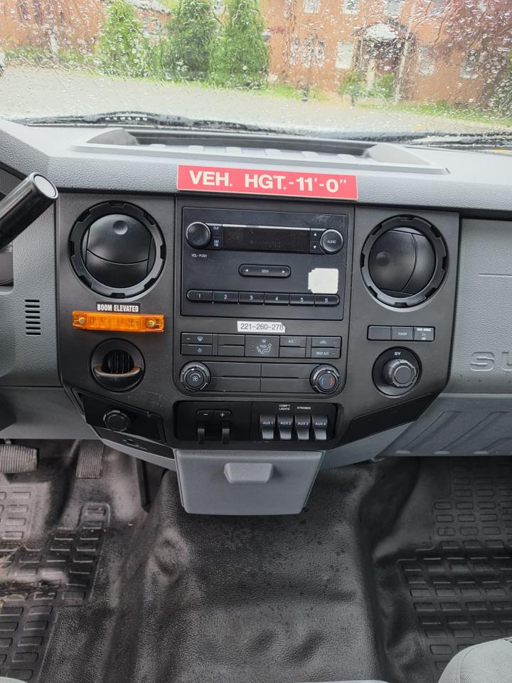 Ford F-450 SD Regular Cab DRW 2WD 2012