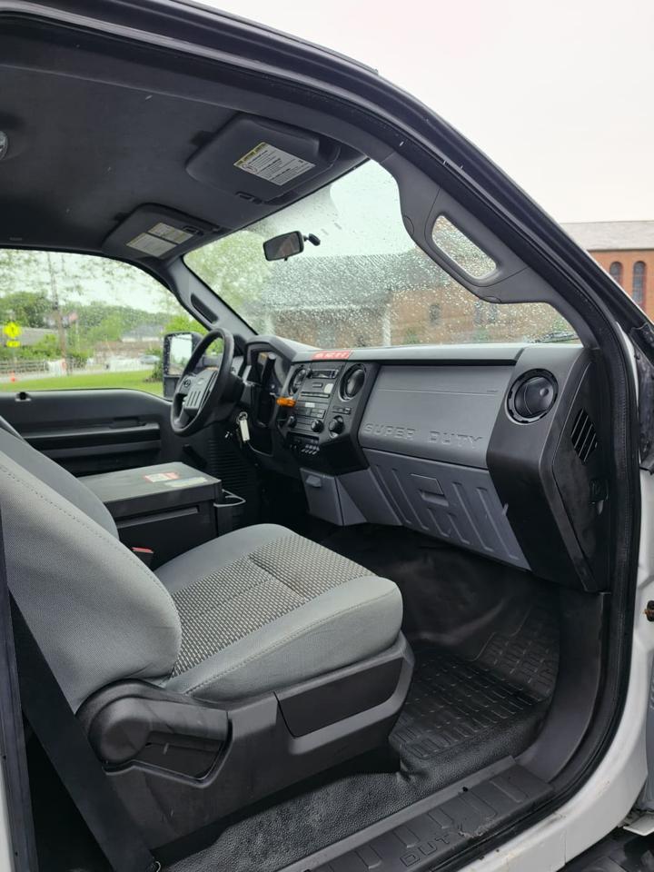 Ford F-450 SD Regular Cab DRW 2WD 2012