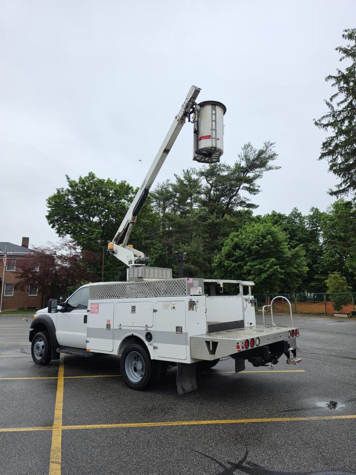 Ford F-450 SD Regular Cab DRW 2WD 2012