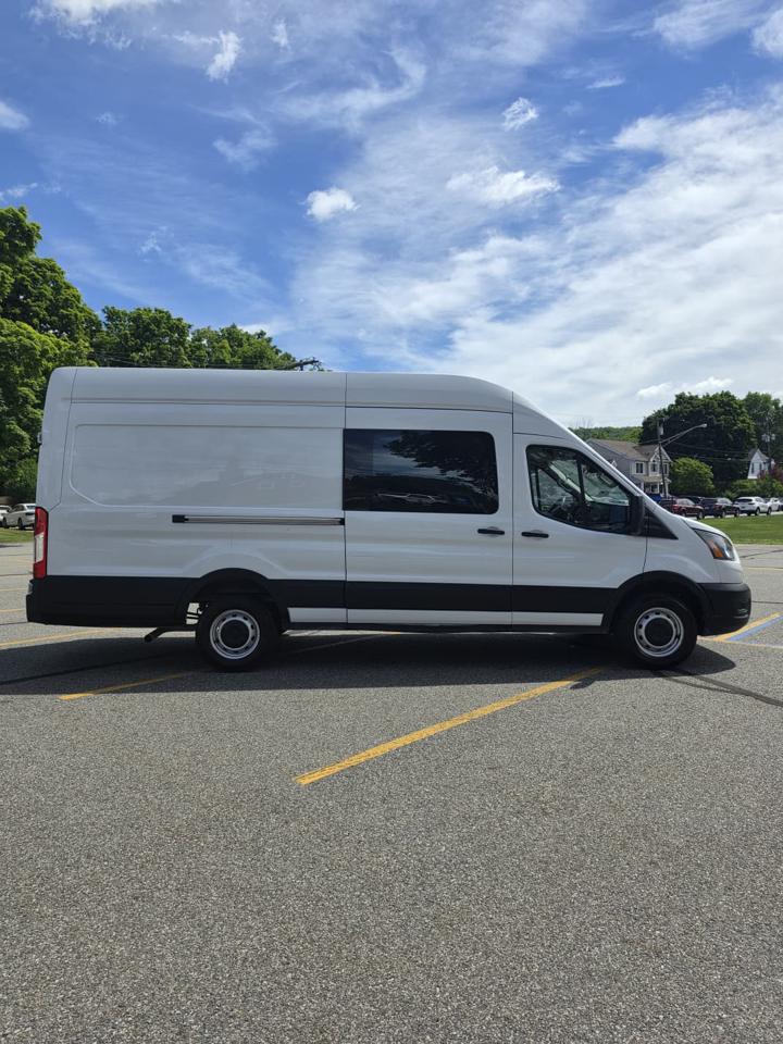 Ford Transit 250 Van High Roof w/Sliding Pass. 148-in. WB EL 2023