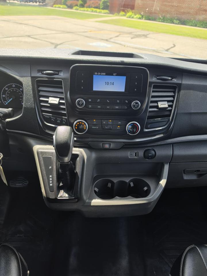 Ford Transit 250 Van High Roof w/Sliding Pass. 148-in. WB EL 2023