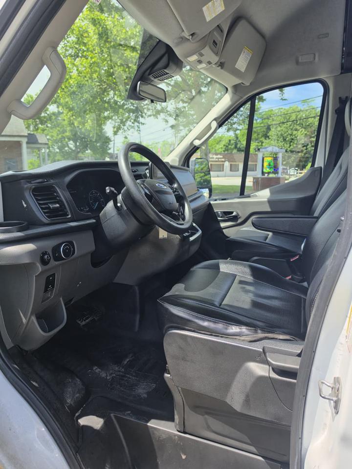 Ford Transit 250 Van High Roof w/Sliding Pass. 148-in. WB EL 2023