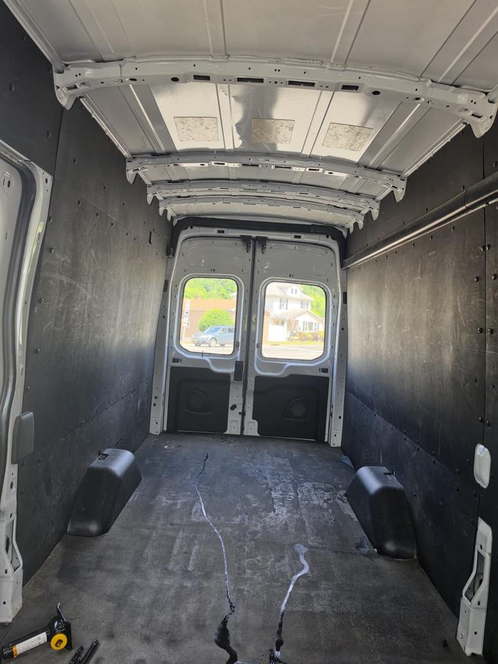 Ford Transit 250 Van High Roof w/Sliding Pass. 148-in. WB EL 2023