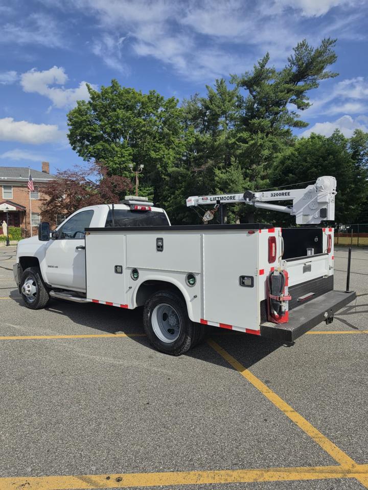 Chevrolet Silverado 3500HD 4WD Reg Cab 133" DRW Work Truck 2018
