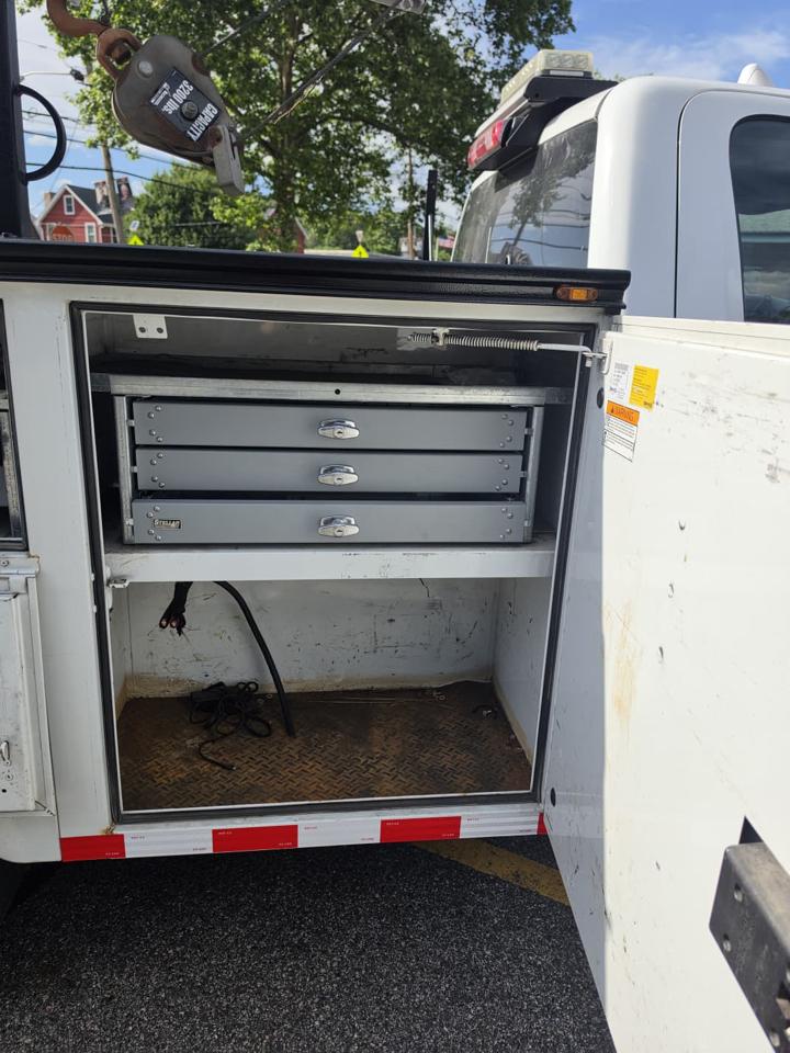 Chevrolet Silverado 3500HD 4WD Reg Cab 133" DRW Work Truck 2018