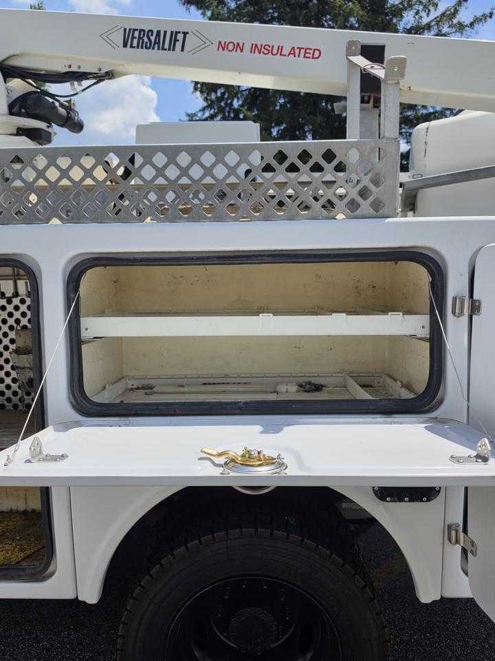 Ford F-450 SD Regular Cab DRW 2WD 2012
