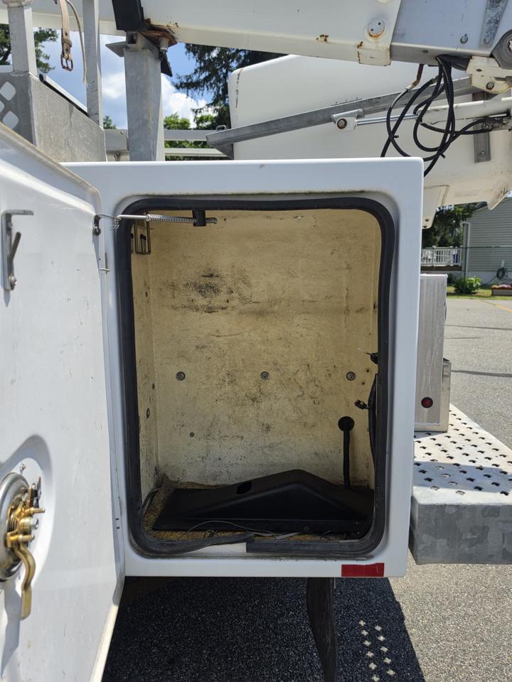 Ford F-450 SD Regular Cab DRW 2WD 2012