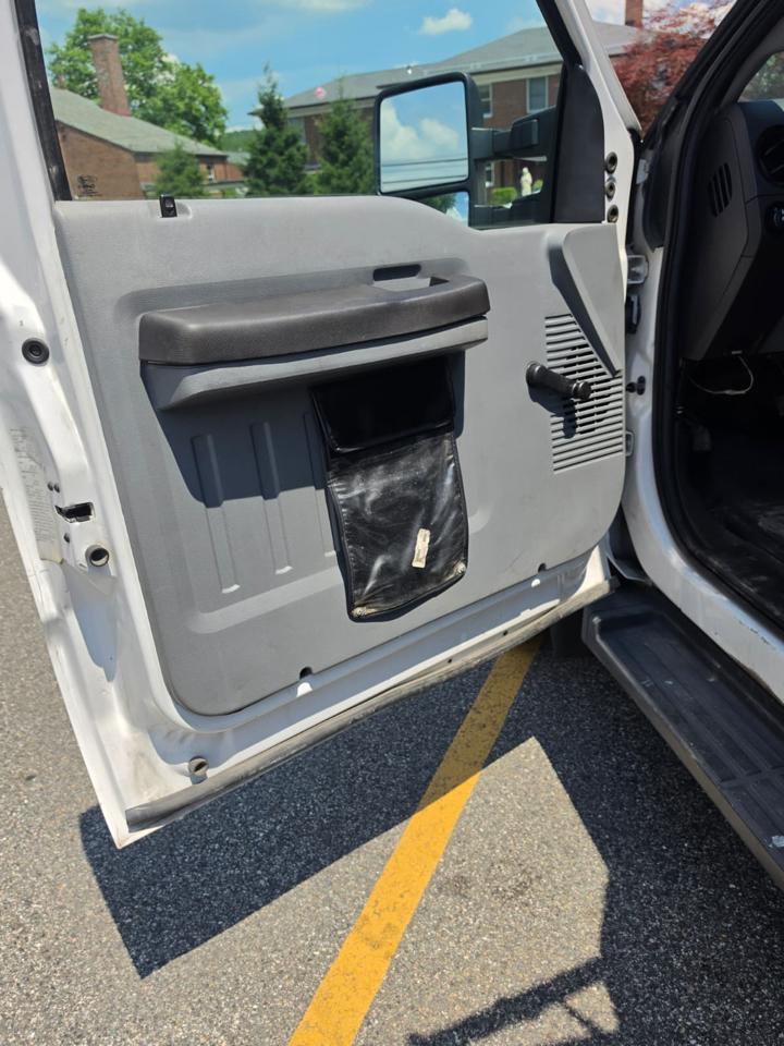 Ford F-450 SD Regular Cab DRW 2WD 2012