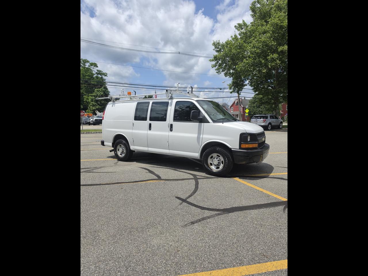Chevrolet Express 2500 Cargo 2011