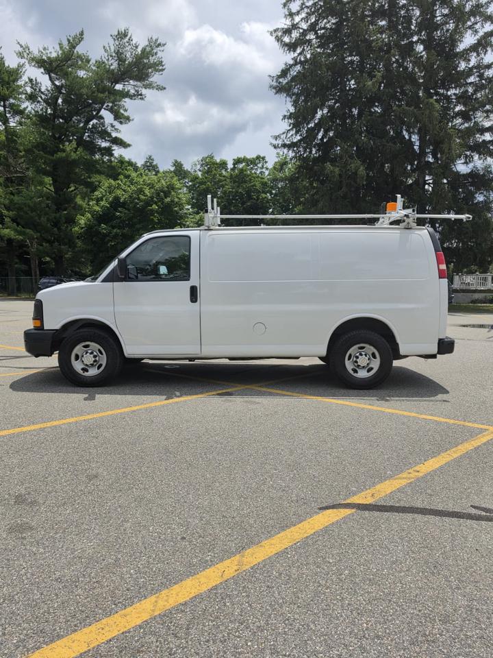 Chevrolet Express 2500 Cargo 2011