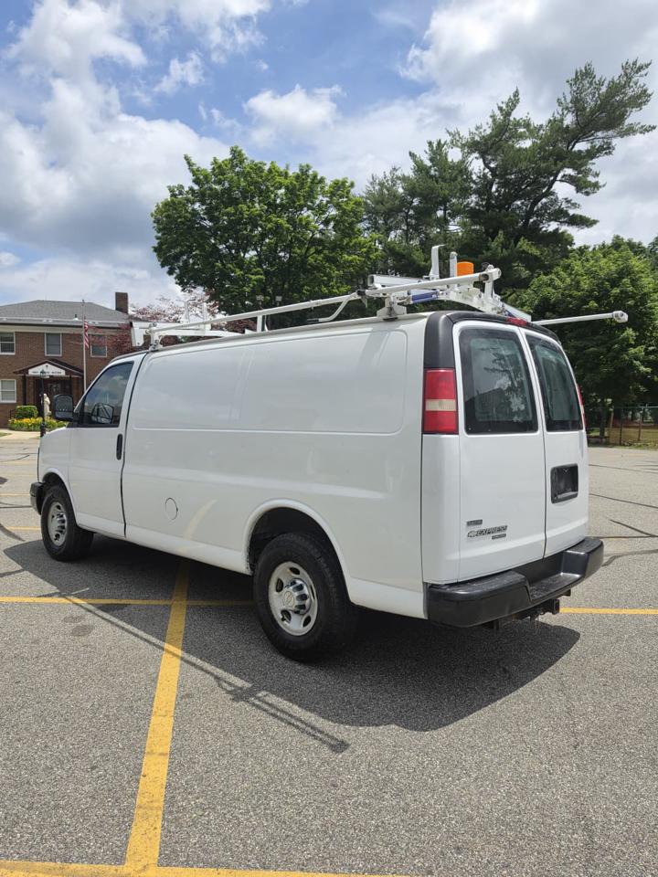 Chevrolet Express 2500 Cargo 2011