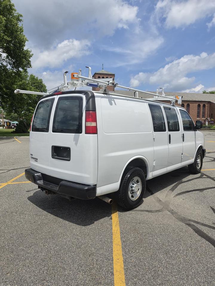 Chevrolet Express 2500 Cargo 2011