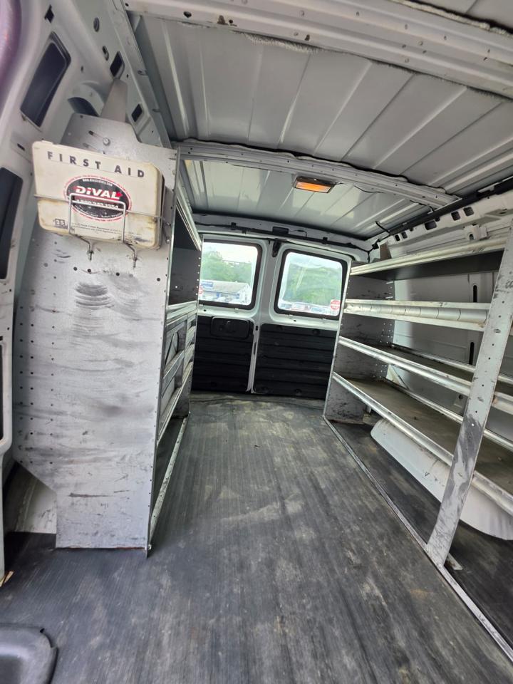 Chevrolet Express 2500 Cargo 2011