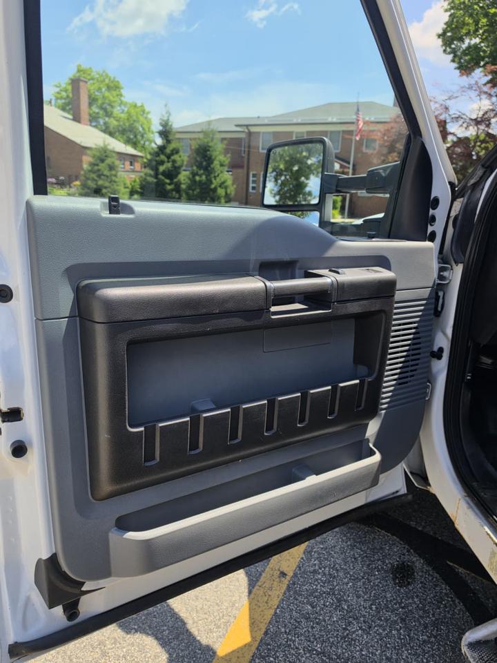 Ford F-550 SuperCab DRW 4WD 2016