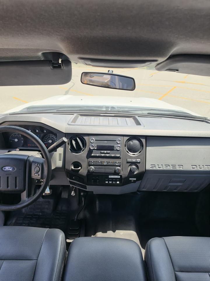 Ford F-550 SuperCab DRW 4WD 2016