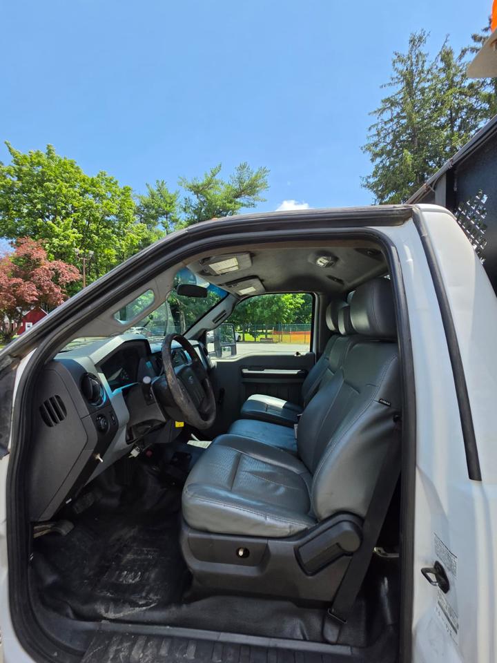 Ford F-450 SD Regular Cab DRW 2WD 2016